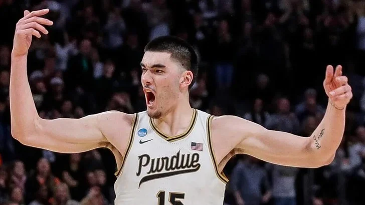 Pronostico Connecticut - Purdue. NCAA Basket | 09/04/2024